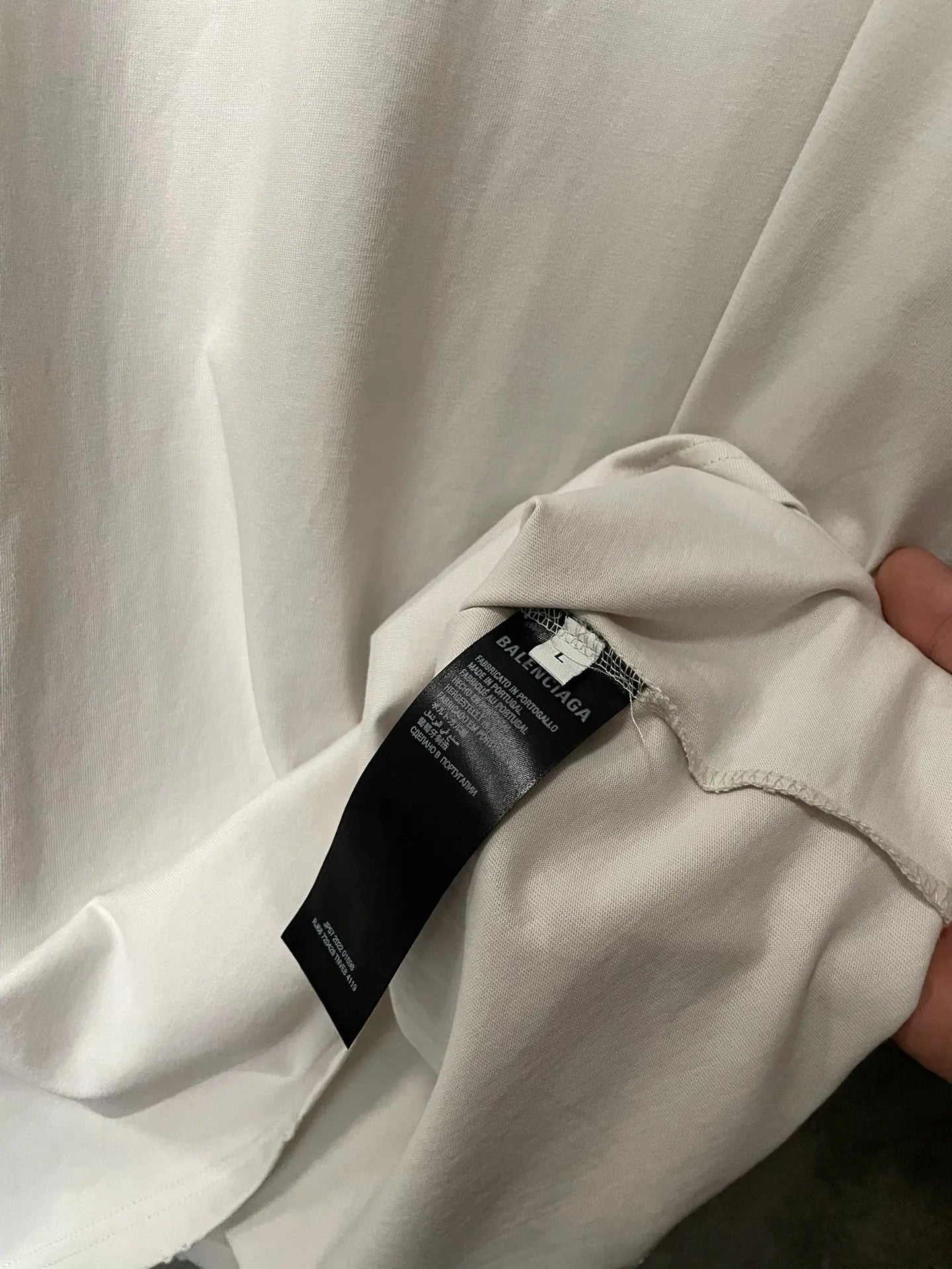 balenciaga-tape-type-t-shirt-white-8-Drip Store Argentina