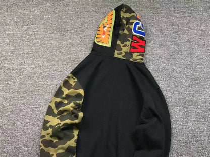 bape-1st-camo-shark-full-zip-hoodie-black-7-Drip Store Argentina