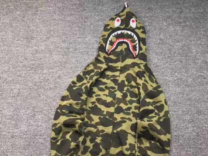 bape-1st-camo-shark-full-zip-hoodie-green-3-Drip Store Argentina