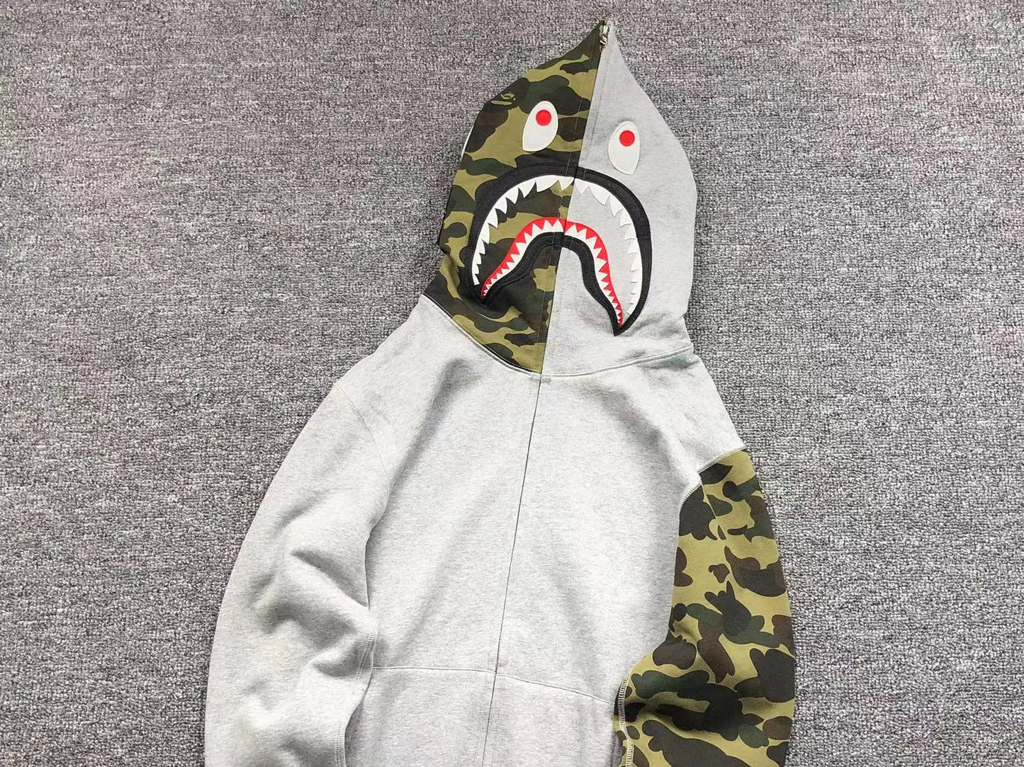 bape-1st-camo-shark-full-zip-hoodie-grey-7-Drip Store Argentina