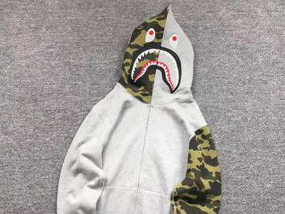 bape-1st-camo-shark-full-zip-hoodie-grey-7-Drip Store Argentina