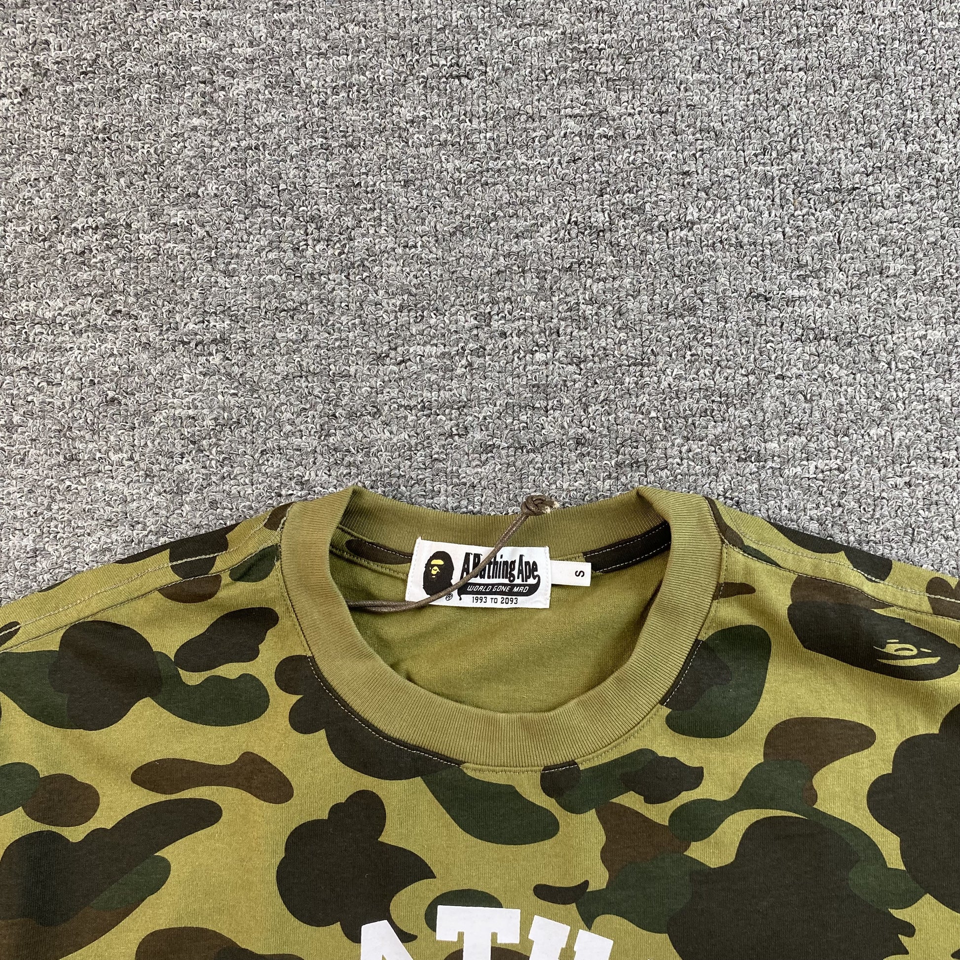 bape-1st-camo-tee-green-4-Drip Store Argentina