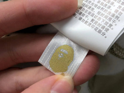 bape-abc-camo-hello-kitty-shark-full-zip-hoodie-green-14-Drip Store Argentina