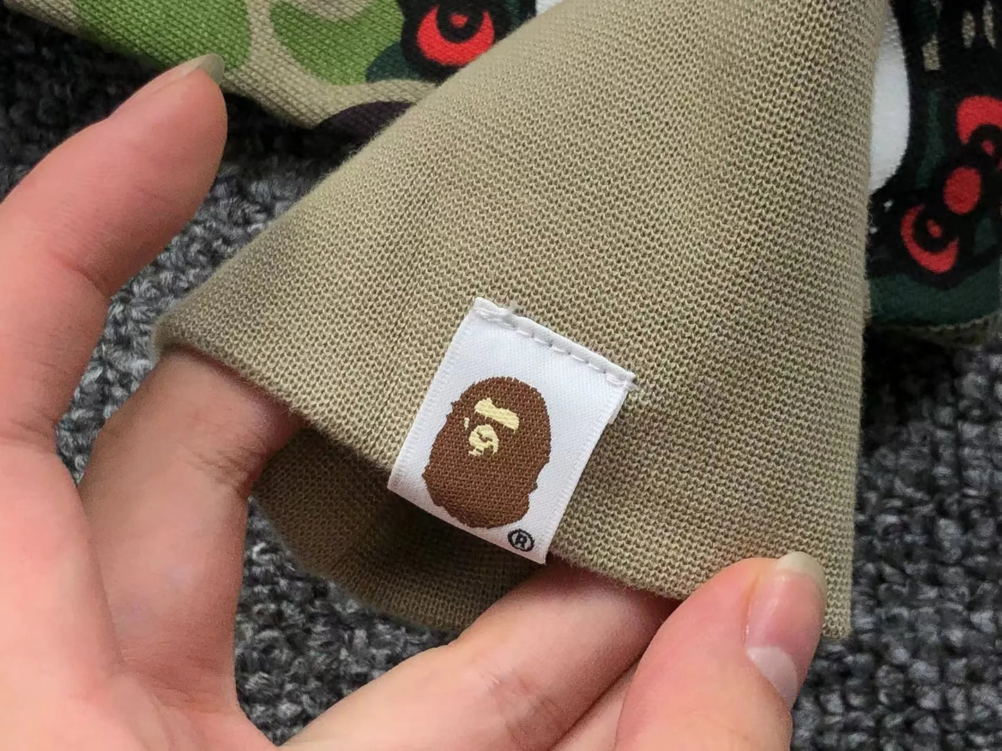 bape-abc-camo-hello-kitty-shark-full-zip-hoodie-green-15-Drip Store Argentina