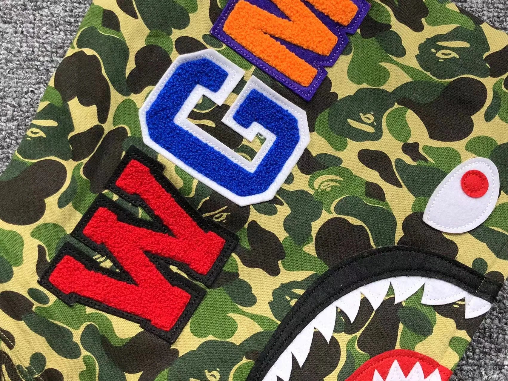 bape-abc-camo-shark-full-zip-hoodie-green-15-Drip Store Argentina