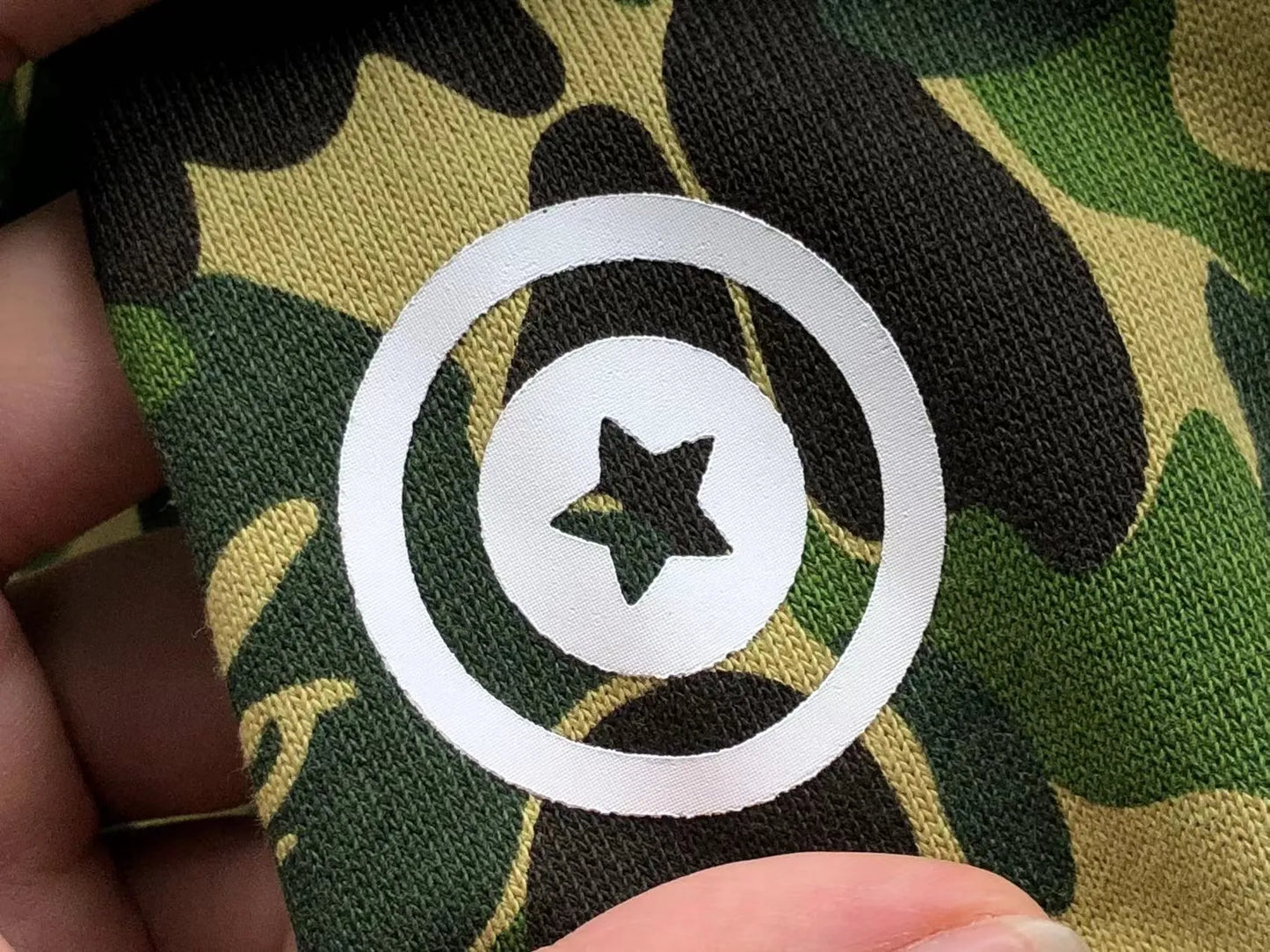 bape-abc-camo-shark-full-zip-hoodie-green-17-Drip Store Argentina