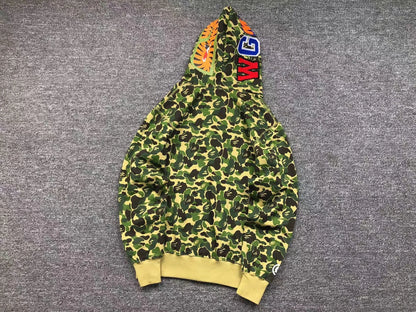 bape-abc-camo-shark-full-zip-hoodie-green-2-Drip Store Argentina