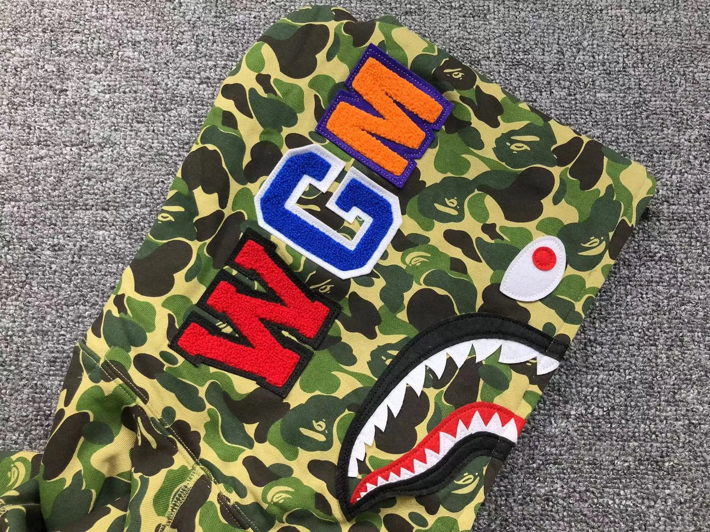 bape-abc-camo-shark-full-zip-hoodie-green-3-Drip Store Argentina