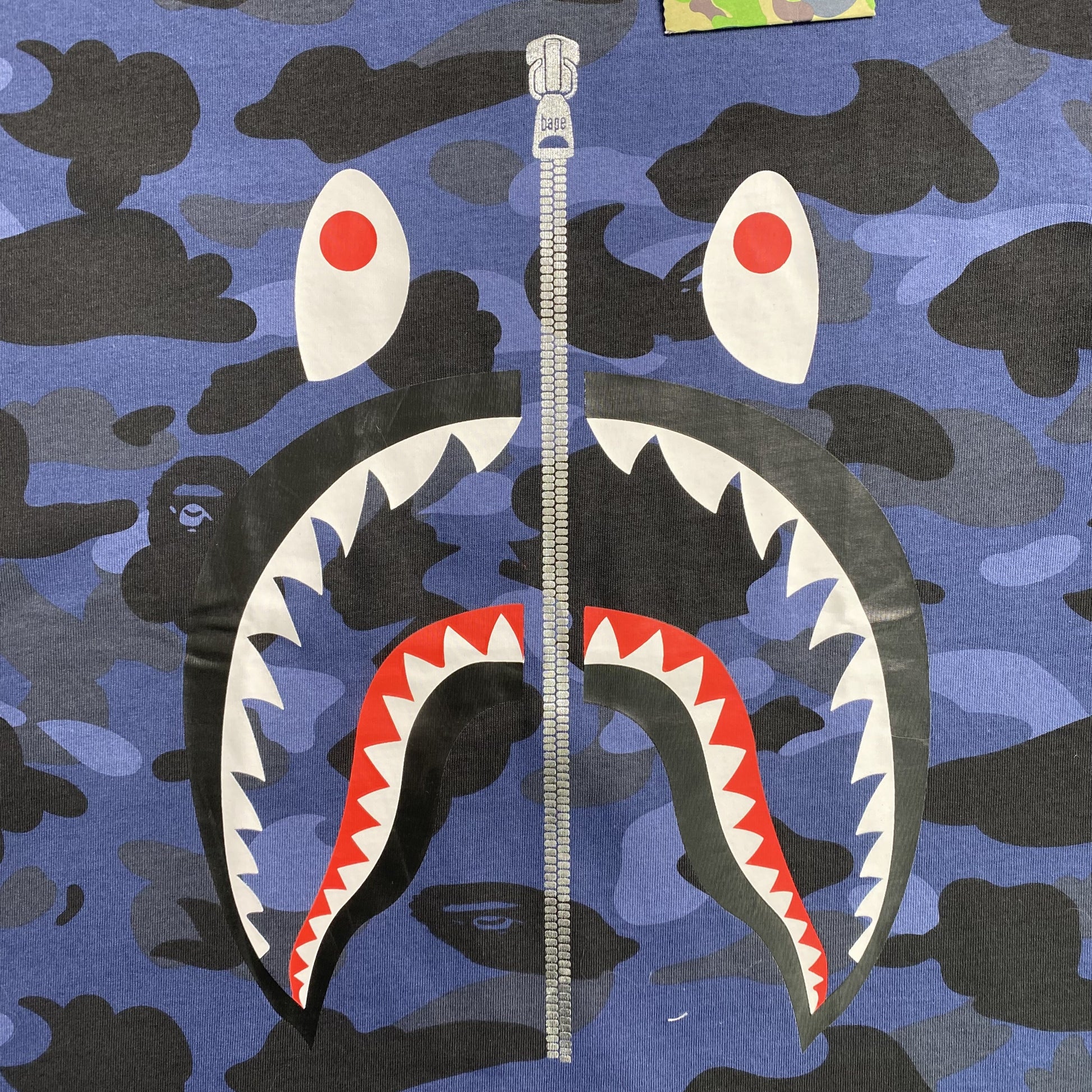 bape-abc-camo-shark-tee-blue-3-Drip Store Argentina