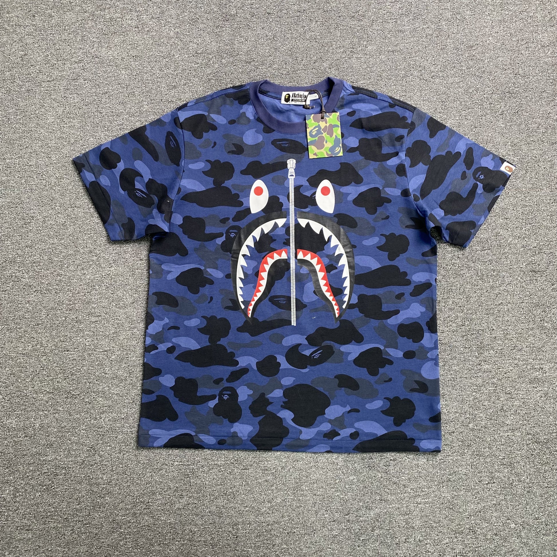 bape-abc-camo-shark-tee-blue-Drip Store Argentina