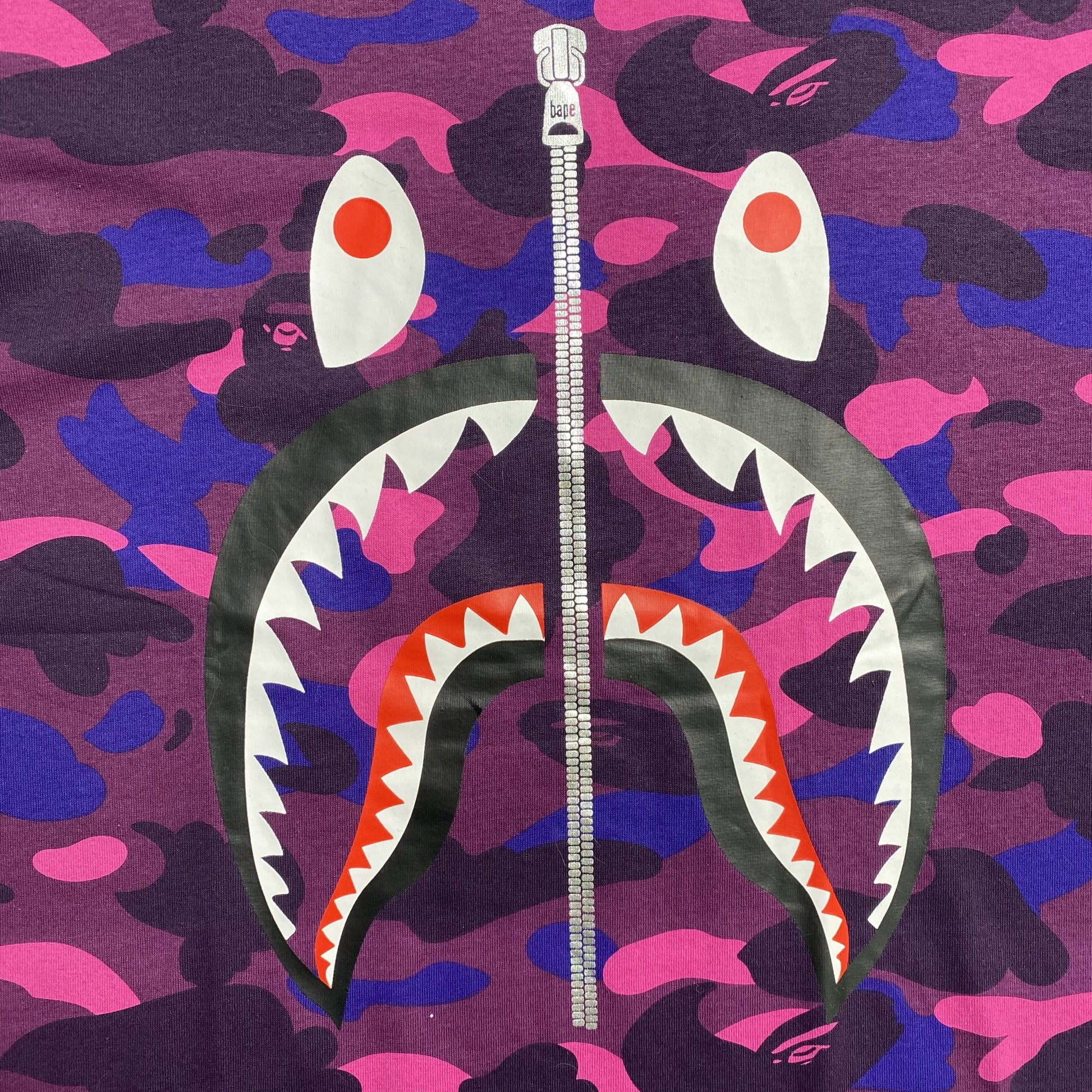bape-abc-camo-shark-tee-purple-3-Drip Store Argentina