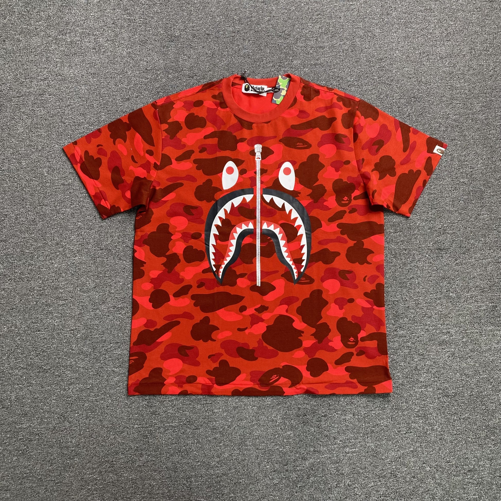 bape-abc-camo-shark-tee-red-Drip Store Argentina