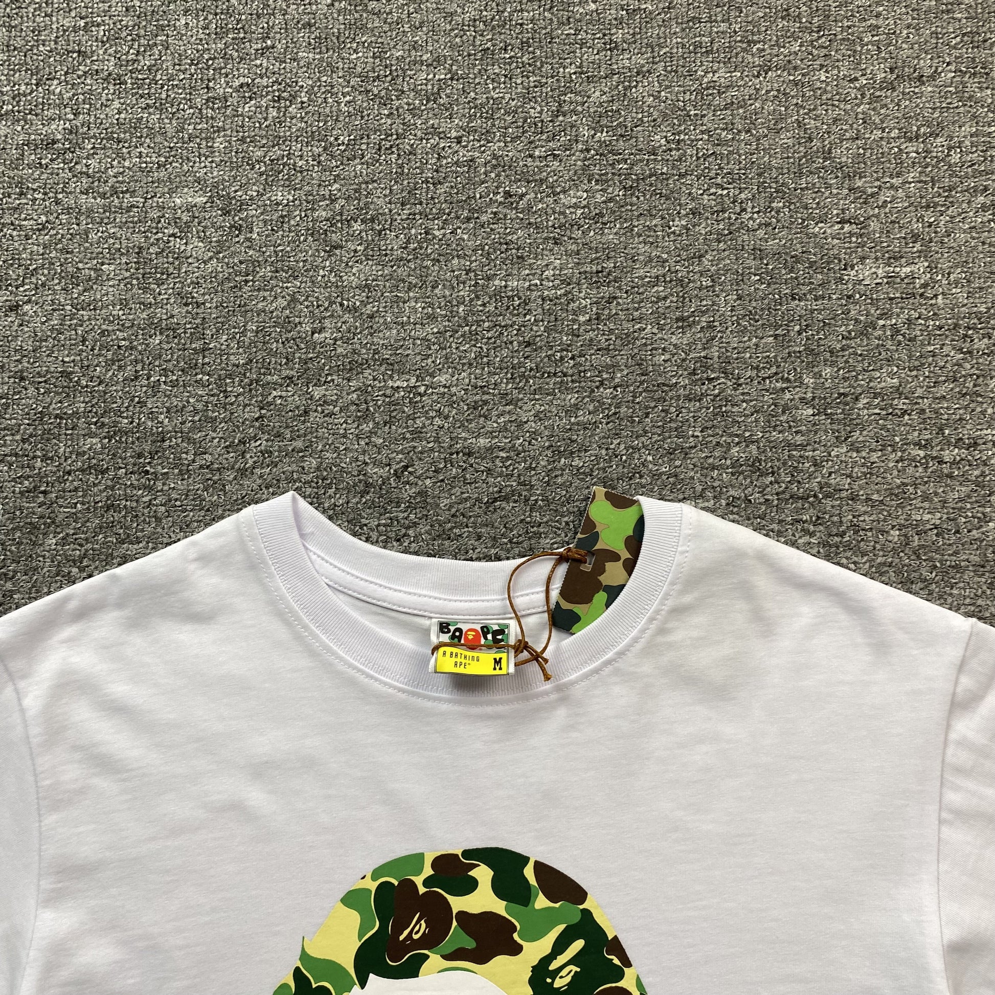 bape-abc-camo-tee-white-4_d9da7c58-Drip Store Argentina