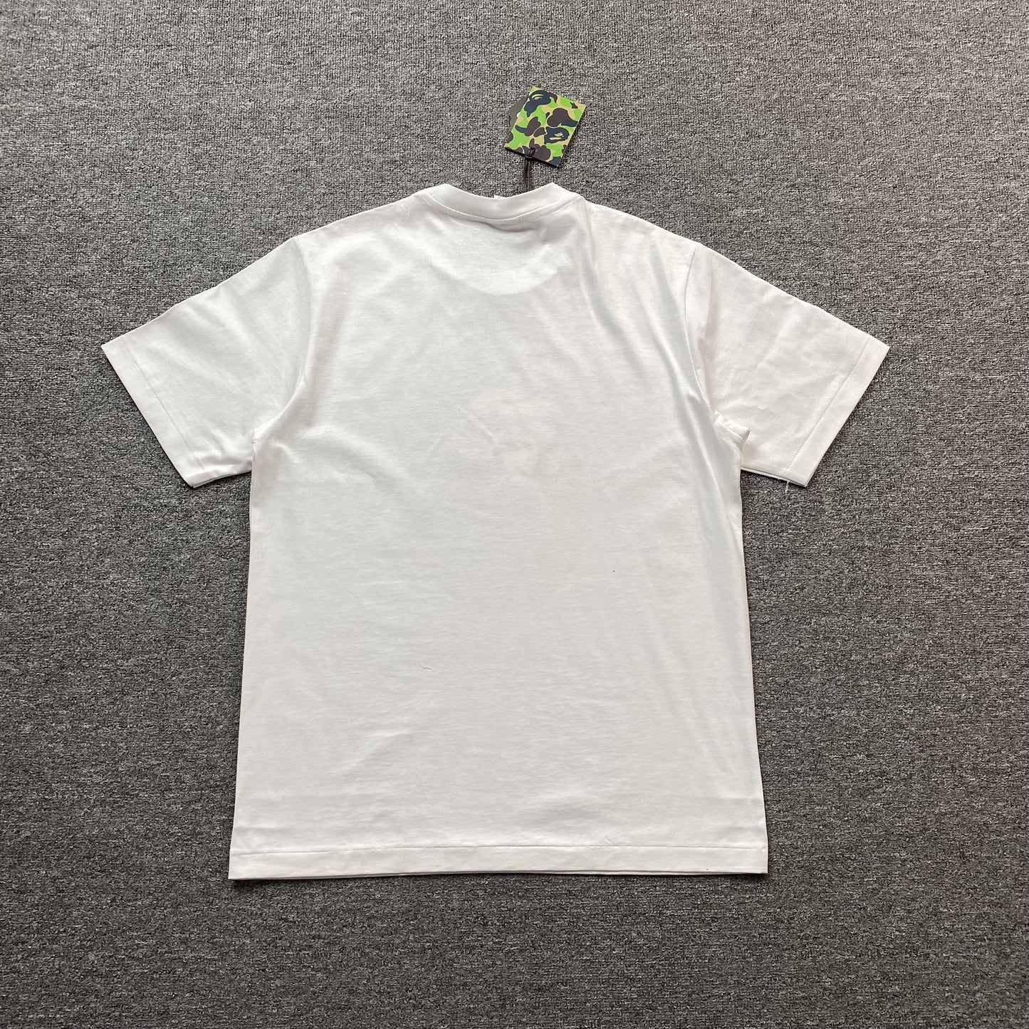 bape-abc-camo-tee-white-5_7467893e-Drip Store Argentina
