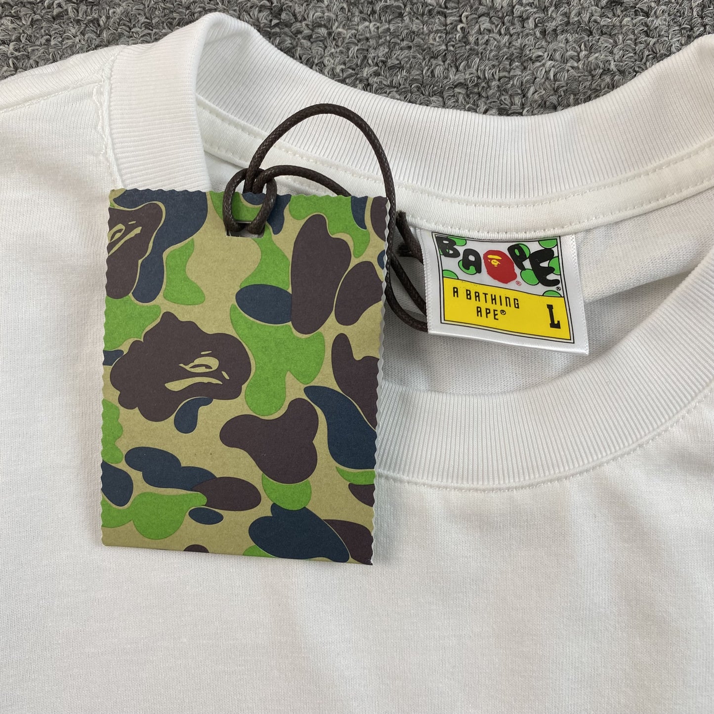 bape-ape-tee-white-3-Drip Store Argentina