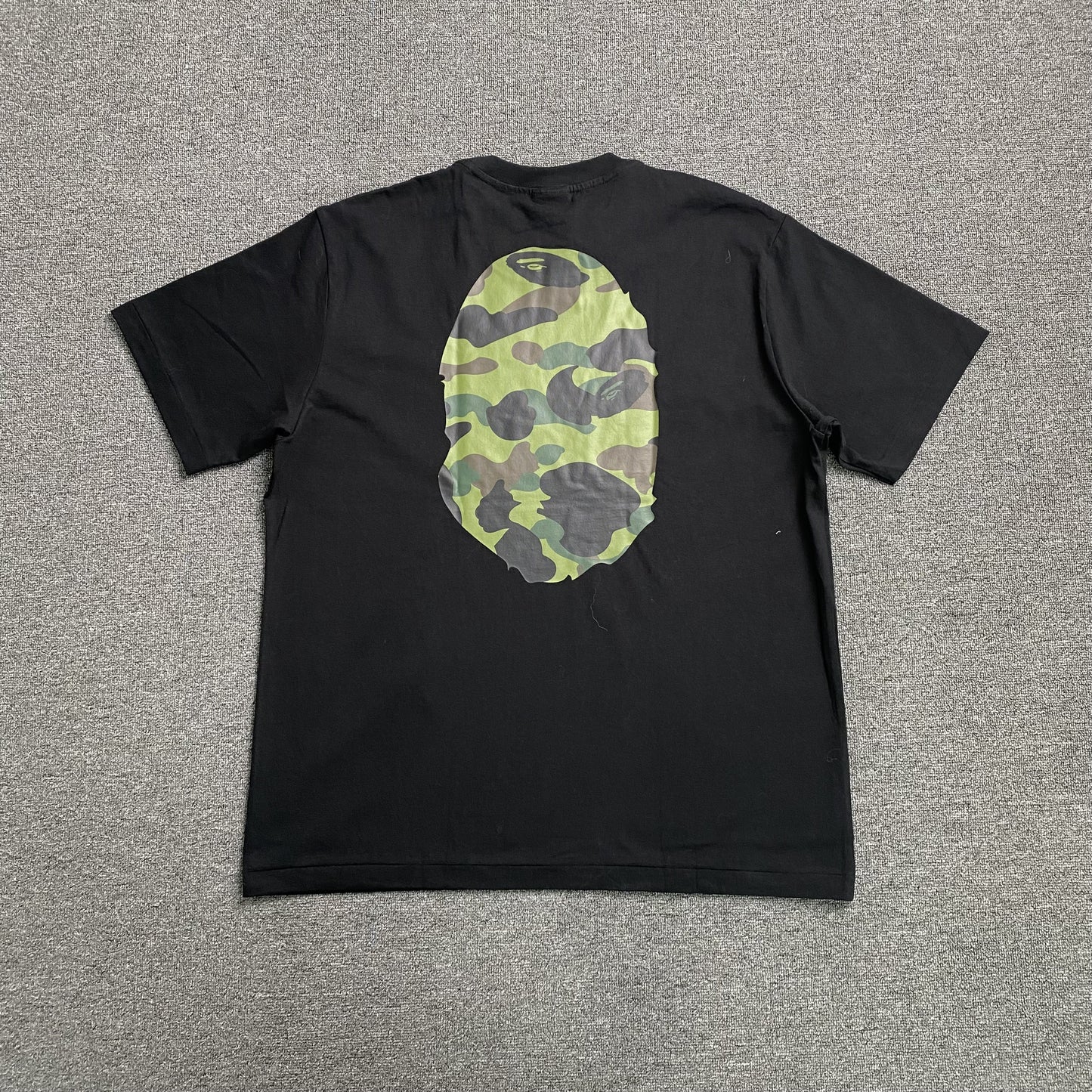 bape-camo-big-ape-head-tee-black-2_de09a13d-Drip Store Argentina