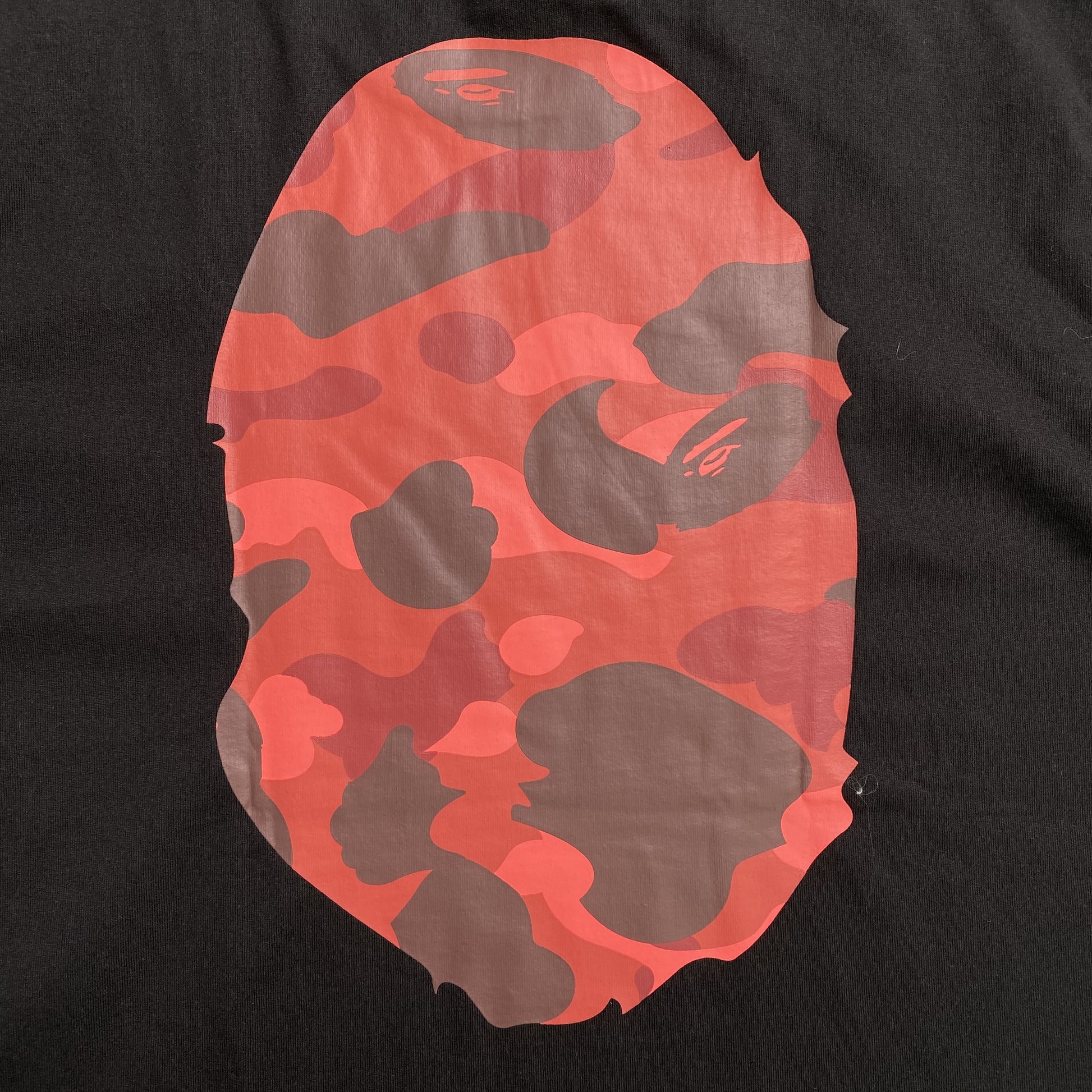 bape-camo-big-ape-head-tee-black-4_a66b3f0b-Drip Store Argentina