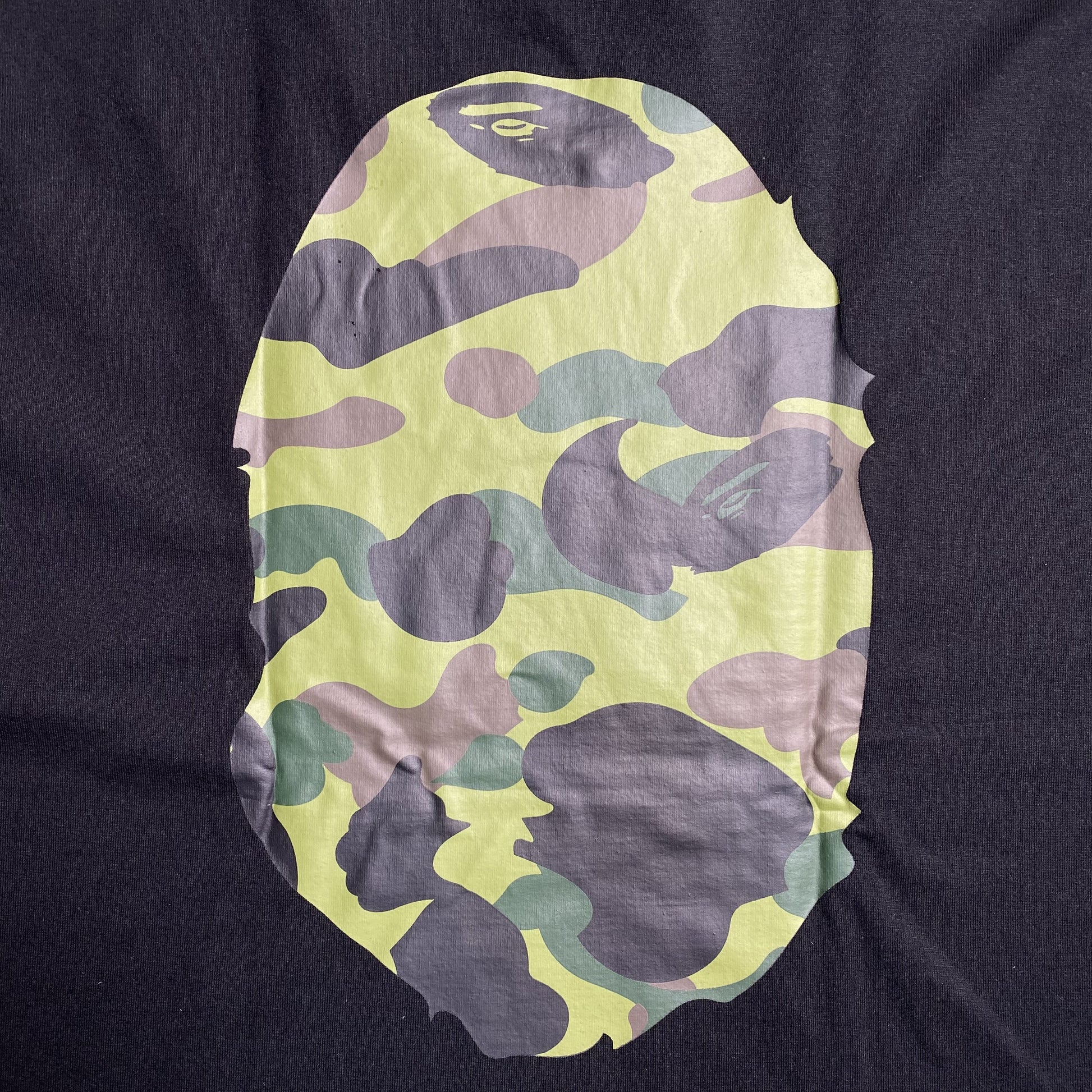 bape-camo-big-ape-head-tee-black-4_f8935c76-Drip Store Argentina