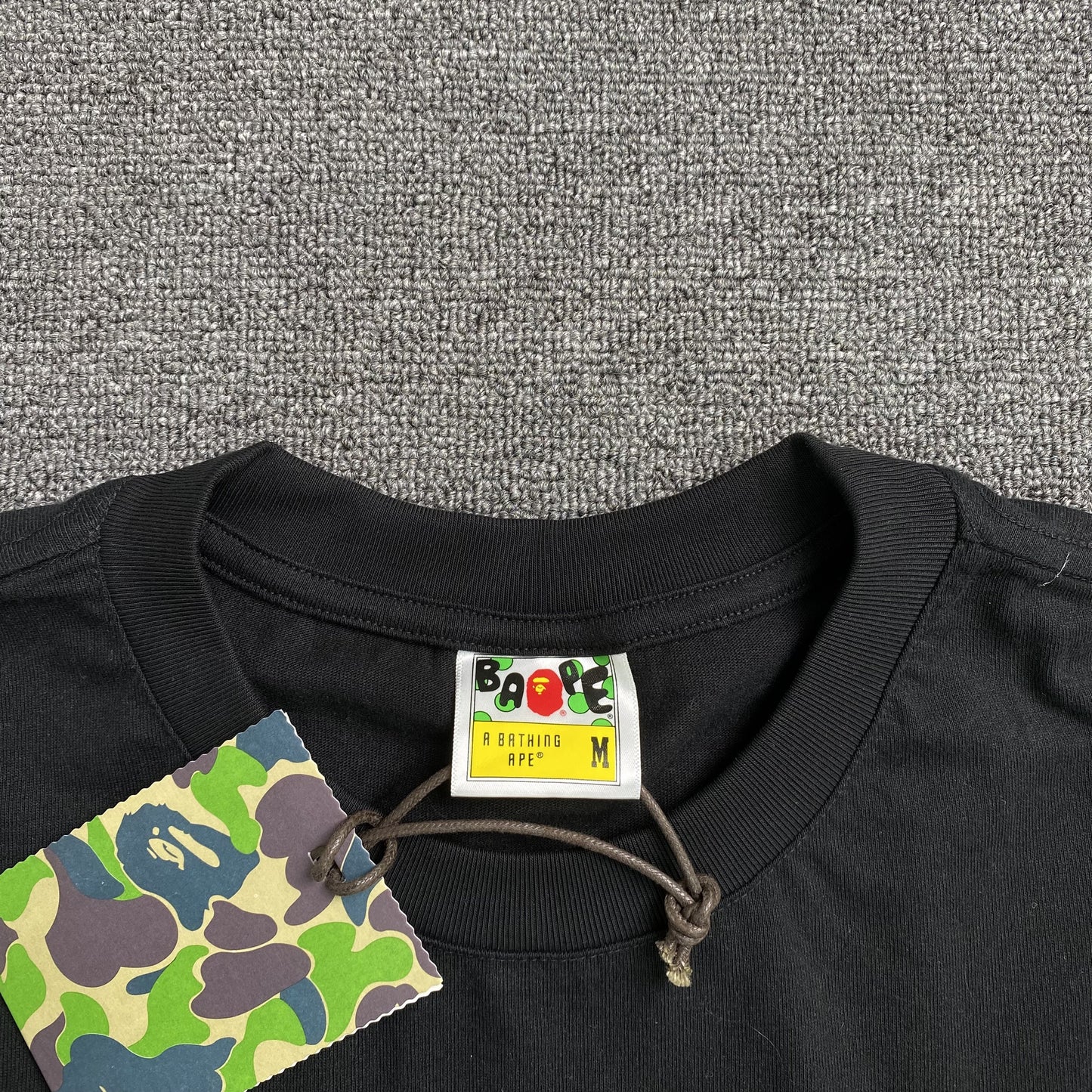 bape-camo-big-ape-head-tee-black-6_17c4f78d-Drip Store Argentina