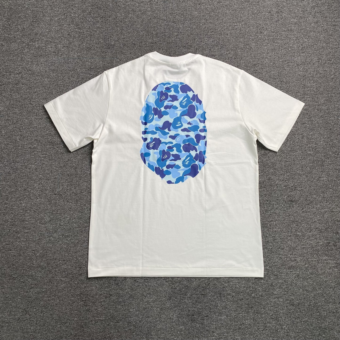 bape-camo-big-ape-head-tee-white-2_12a9ba1d-Drip Store Argentina