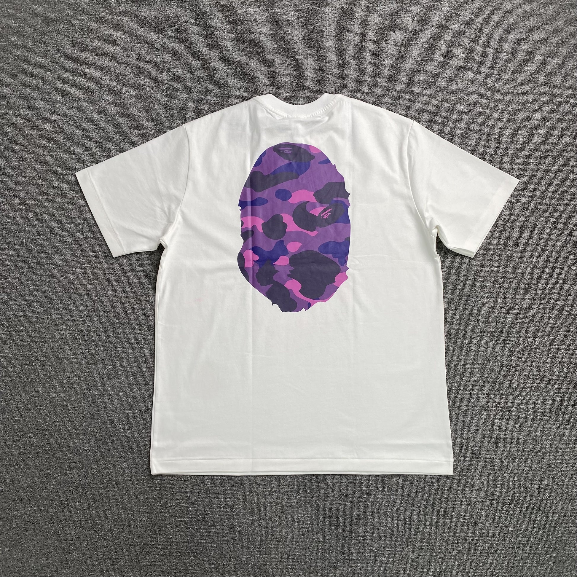 bape-camo-big-ape-head-tee-white-2_46be2656-Drip Store Argentina