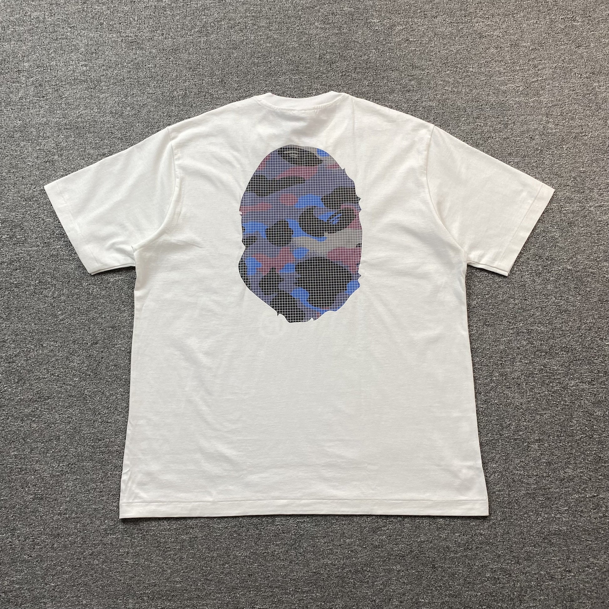 bape-camo-big-ape-head-tee-white-2_a5c73a84-Drip Store Argentina