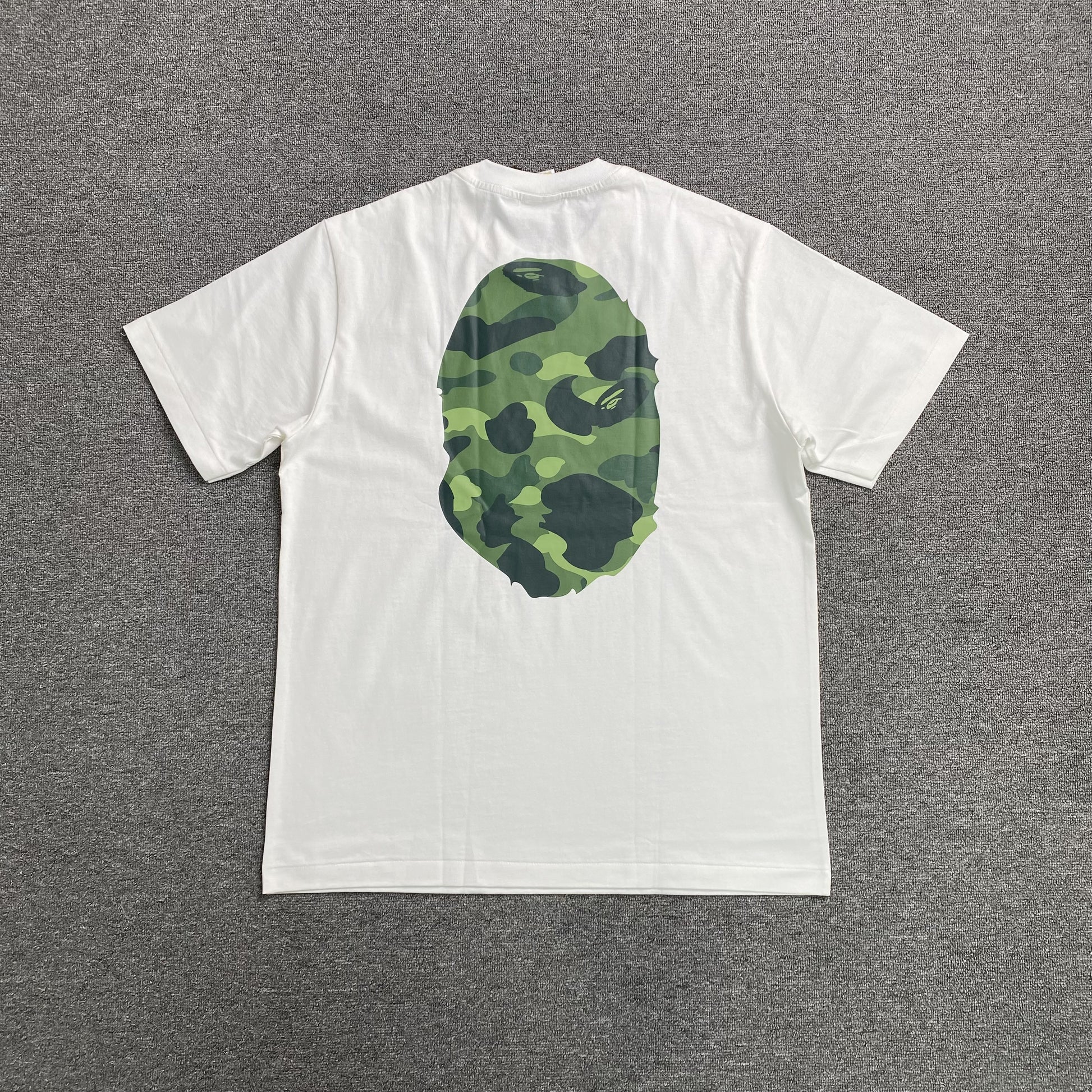 bape-camo-big-ape-head-tee-white-2_b8f1c22b-Drip Store Argentina
