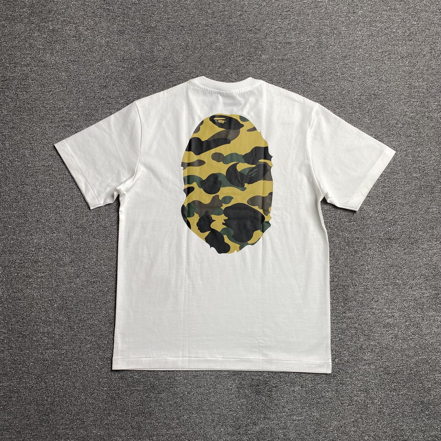 bape-camo-big-ape-head-tee-white-2_bdbab7ca-Drip Store Argentina