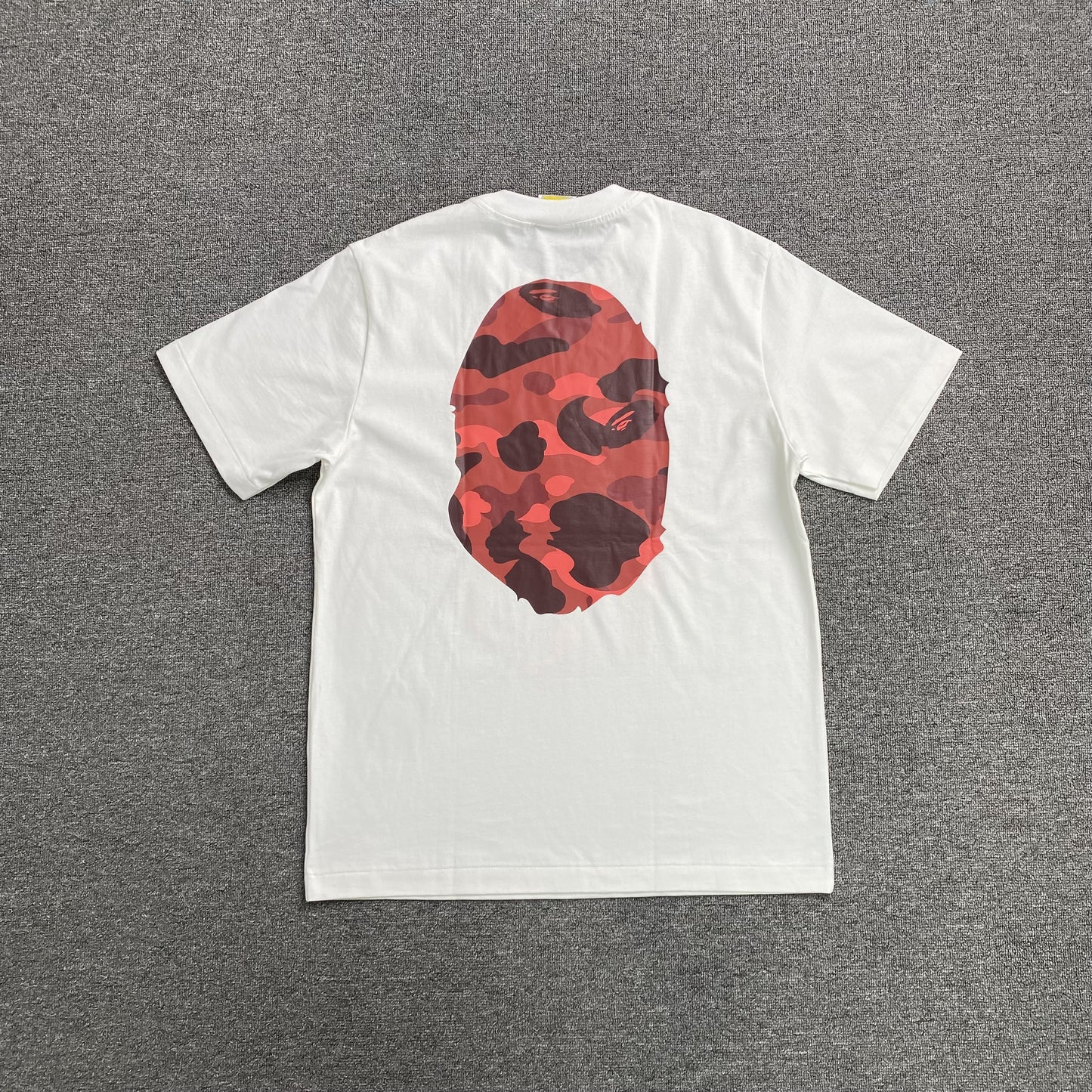 bape-camo-big-ape-head-tee-white-2_fc790e14-Drip Store Argentina