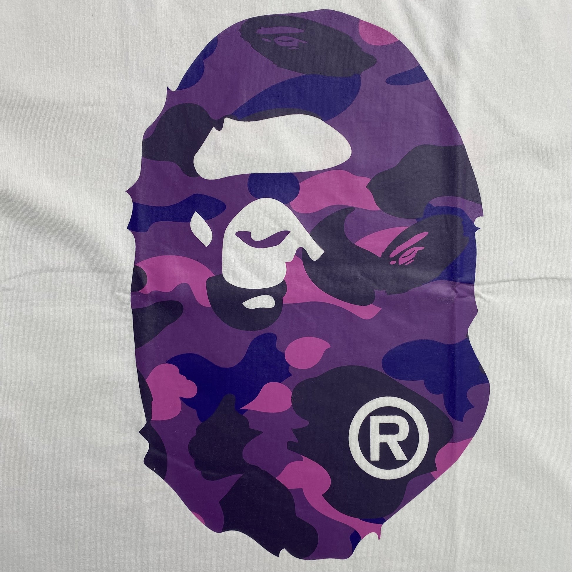 bape-camo-big-ape-head-tee-white-3_aca69a27-Drip Store Argentina