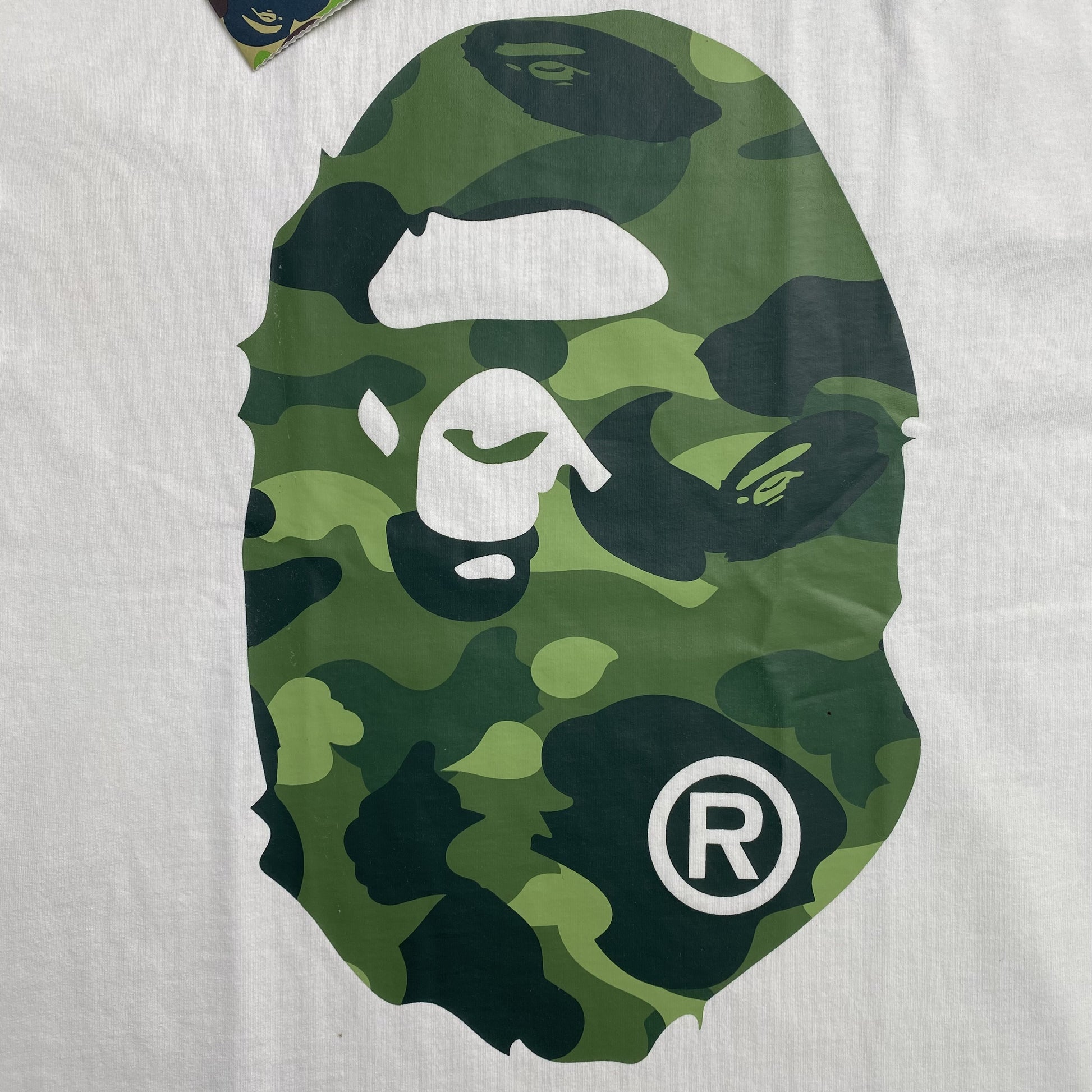 bape-camo-big-ape-head-tee-white-3_e83b53d9-Drip Store Argentina