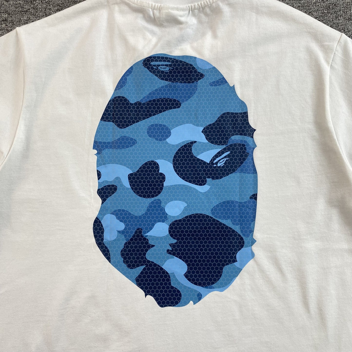 bape-camo-big-ape-head-tee-white-4-Drip Store Argentina