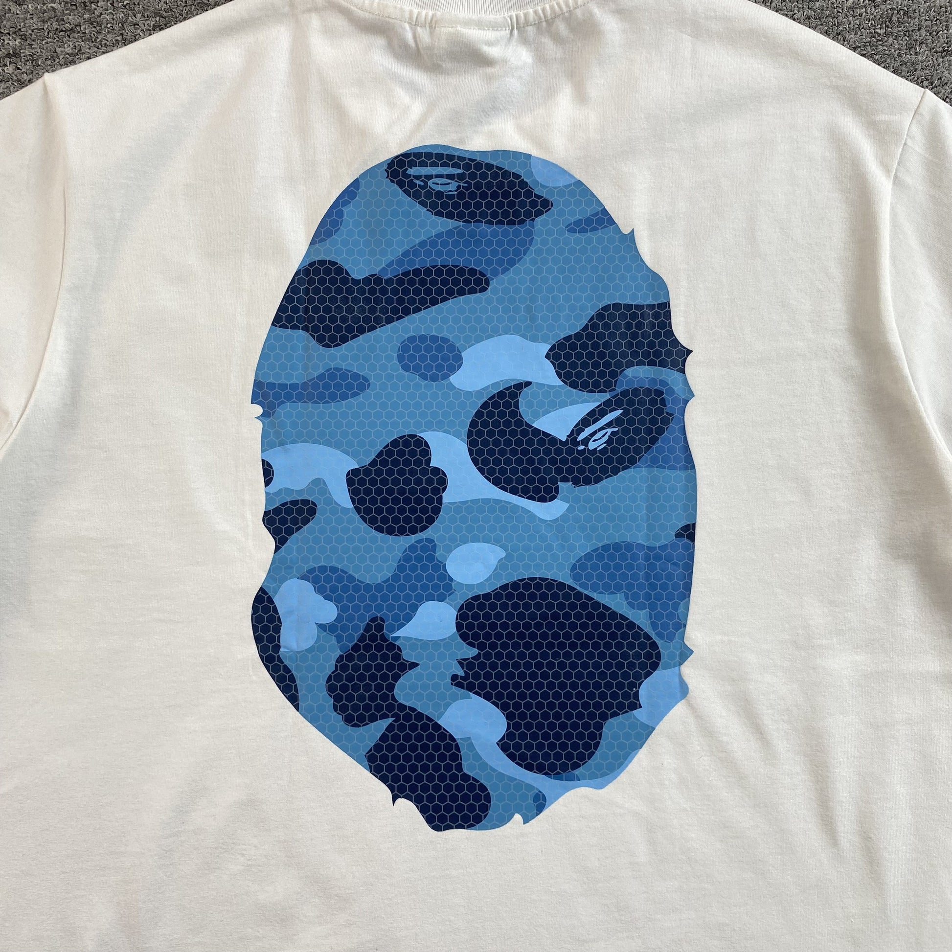 bape-camo-big-ape-head-tee-white-4-Drip Store Argentina