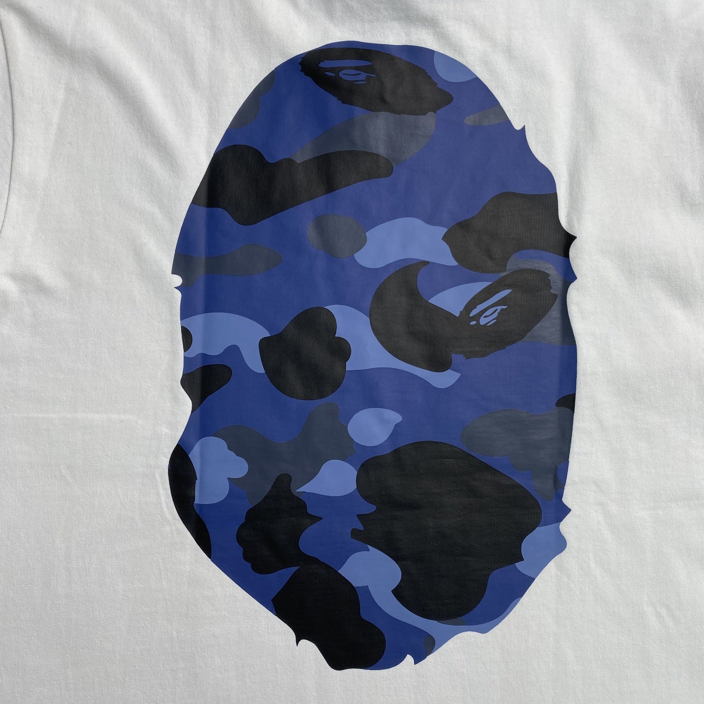 bape-camo-big-ape-head-tee-white-4_28c70cfd-Drip Store Argentina