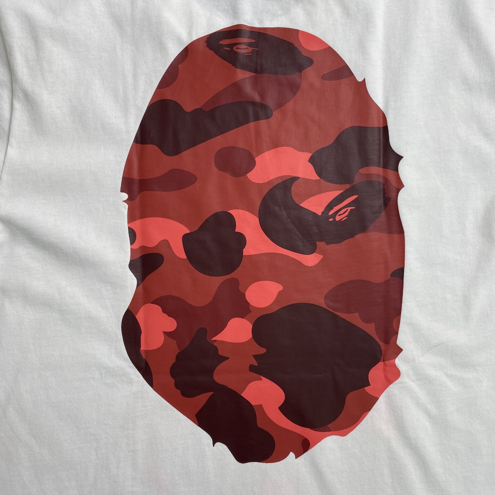 bape-camo-big-ape-head-tee-white-4_89f68055-Drip Store Argentina