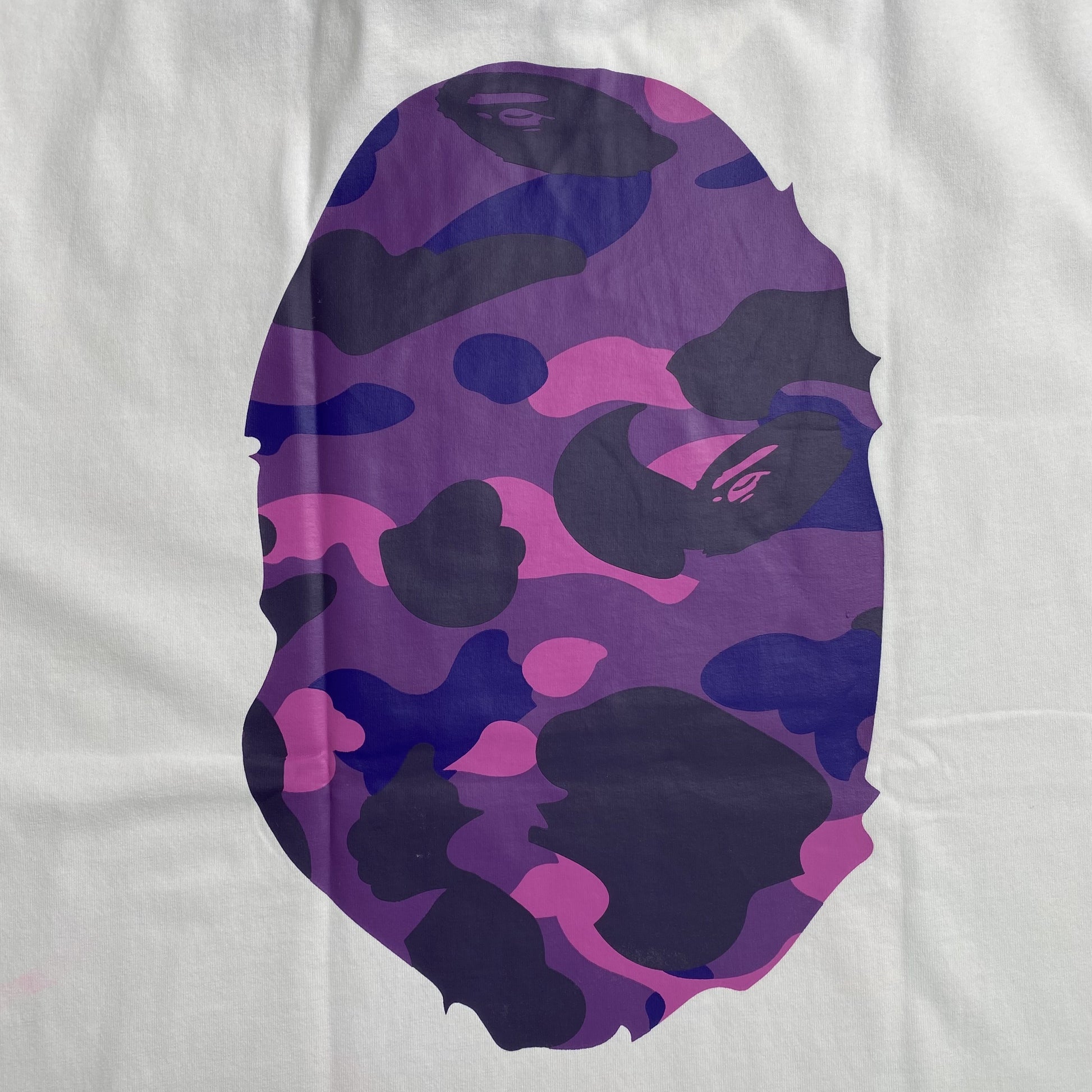 bape-camo-big-ape-head-tee-white-4_a22c44a5-Drip Store Argentina
