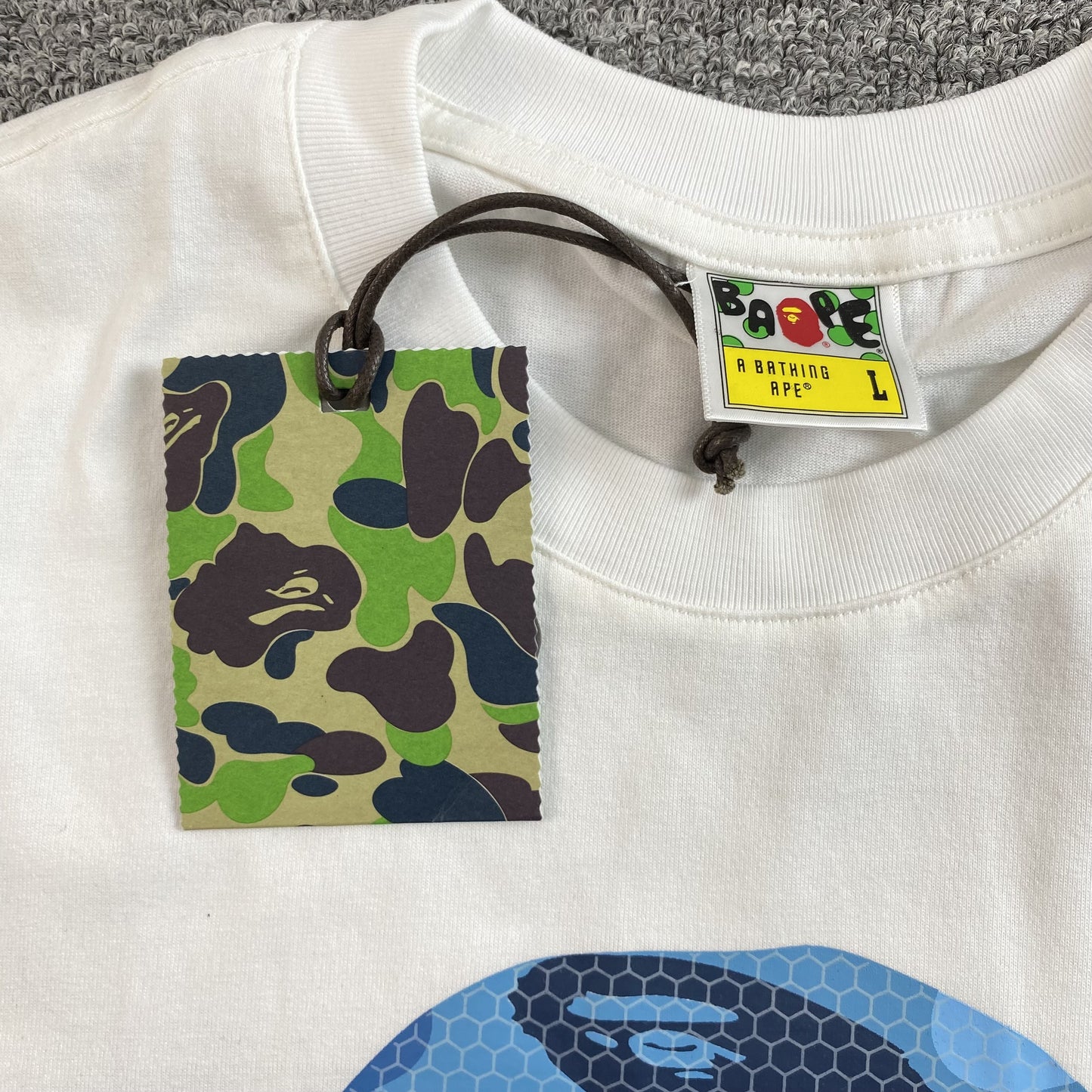 bape-camo-big-ape-head-tee-white-6-Drip Store Argentina