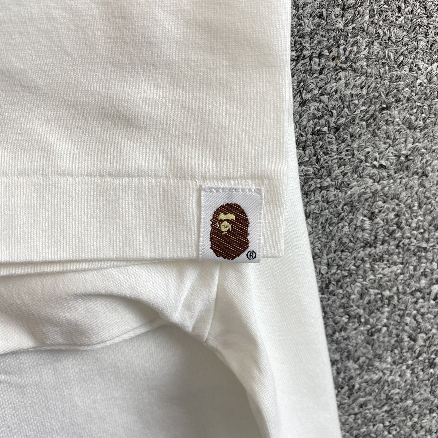 bape-camo-big-ape-head-tee-white-6_2de000e9-Drip Store Argentina