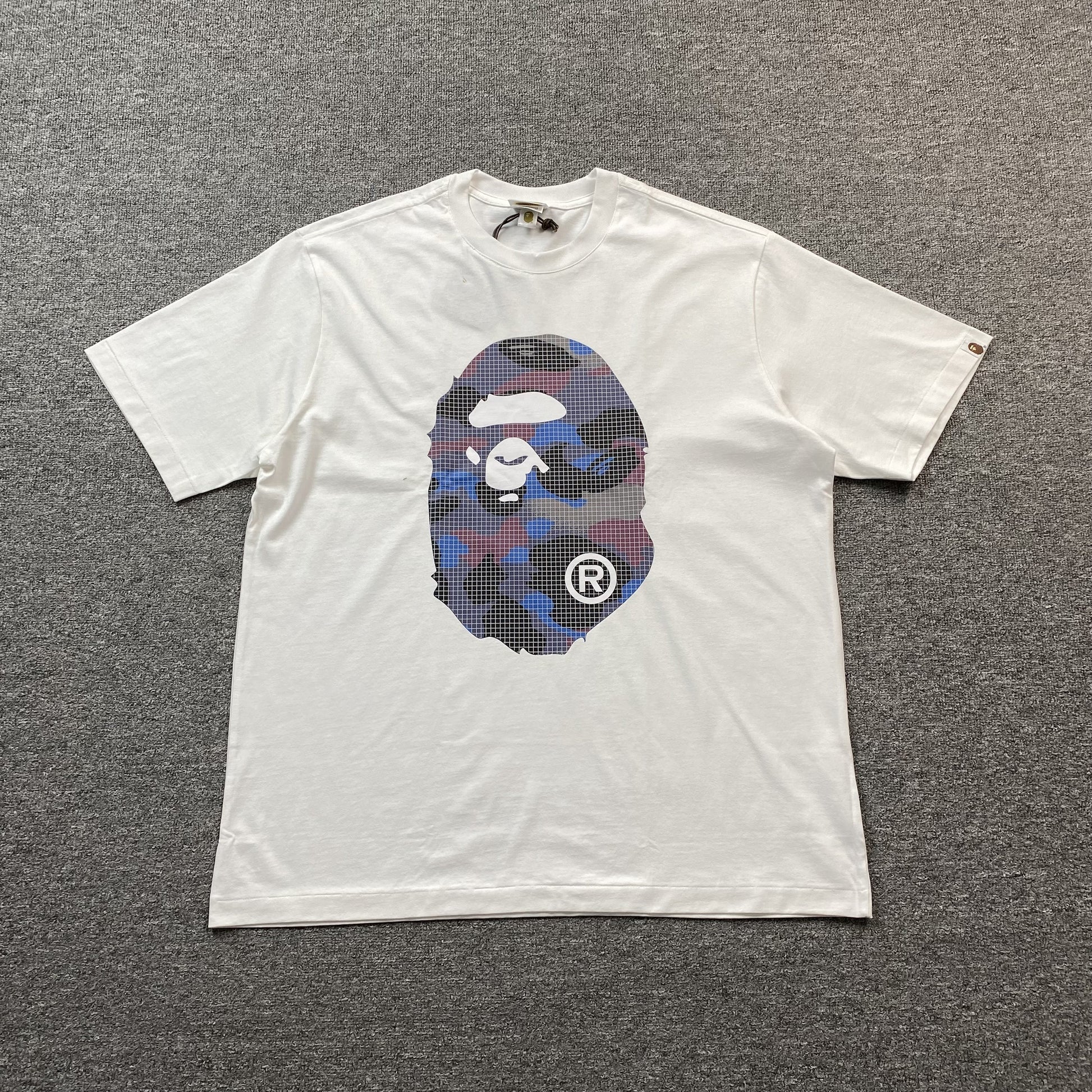 bape-camo-big-ape-head-tee-white_2d54edca-Drip Store Argentina