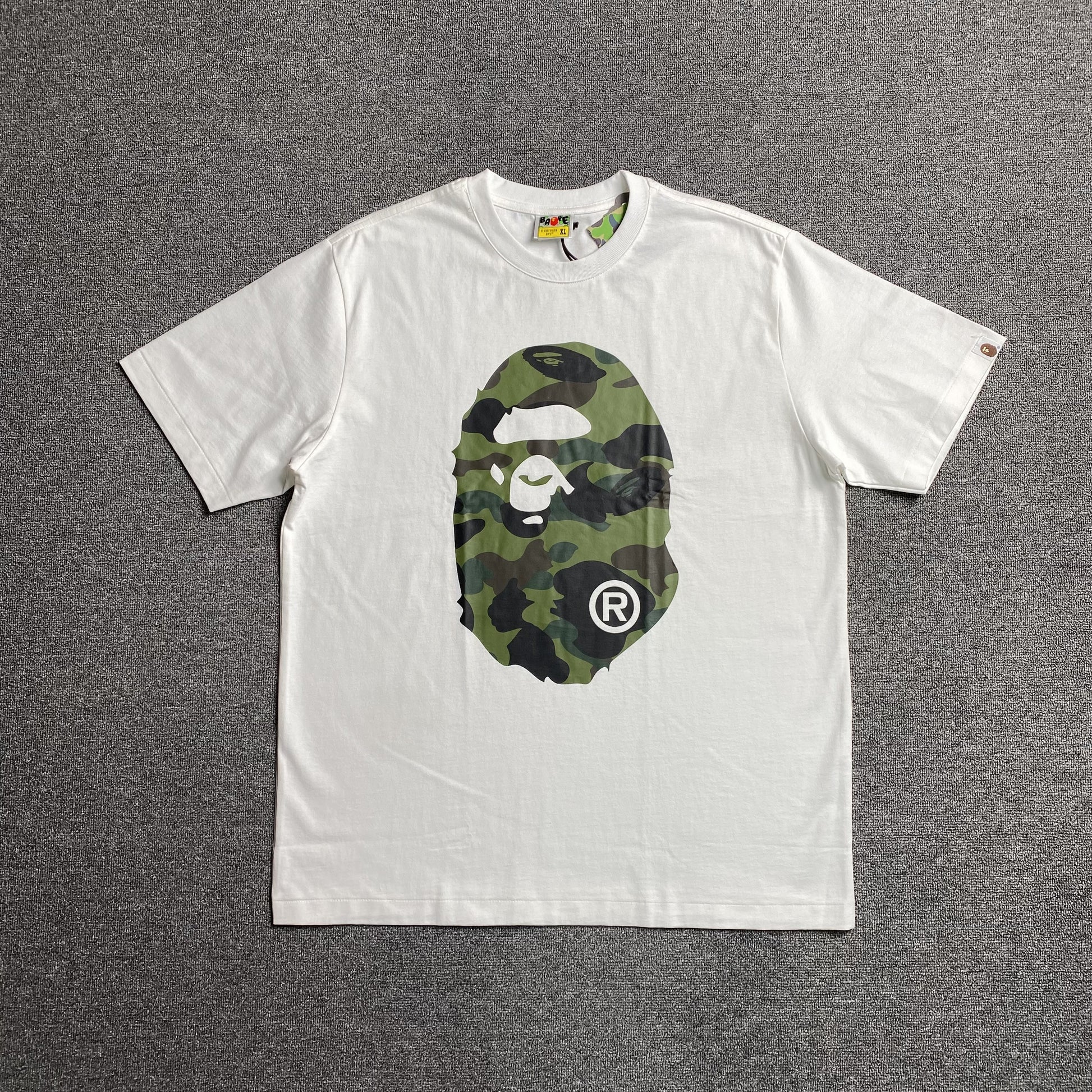 bape-camo-big-ape-head-tee-white_5bc9d4f7-Drip Store Argentina