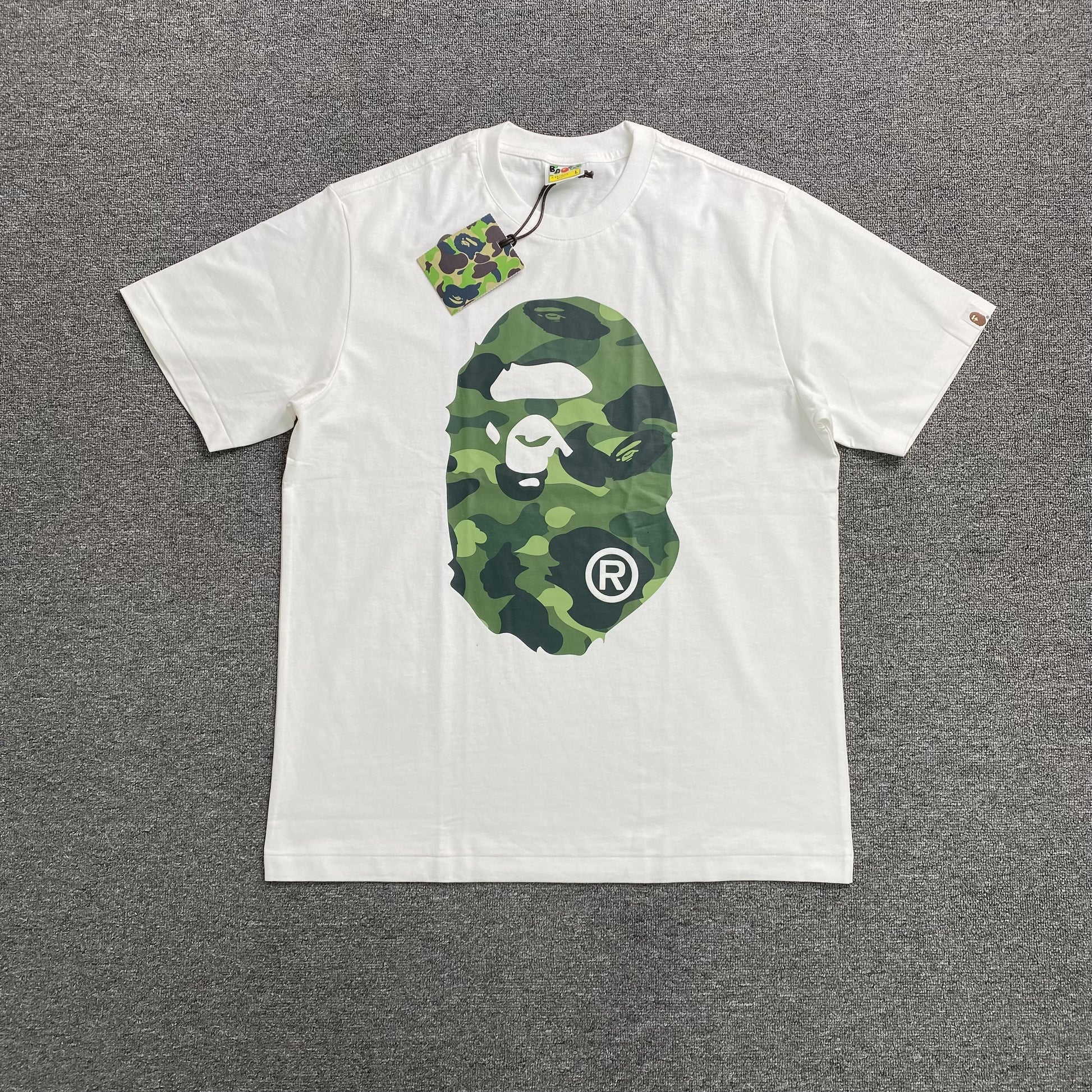 bape-camo-big-ape-head-tee-white_6b15a1b3-Drip Store Argentina