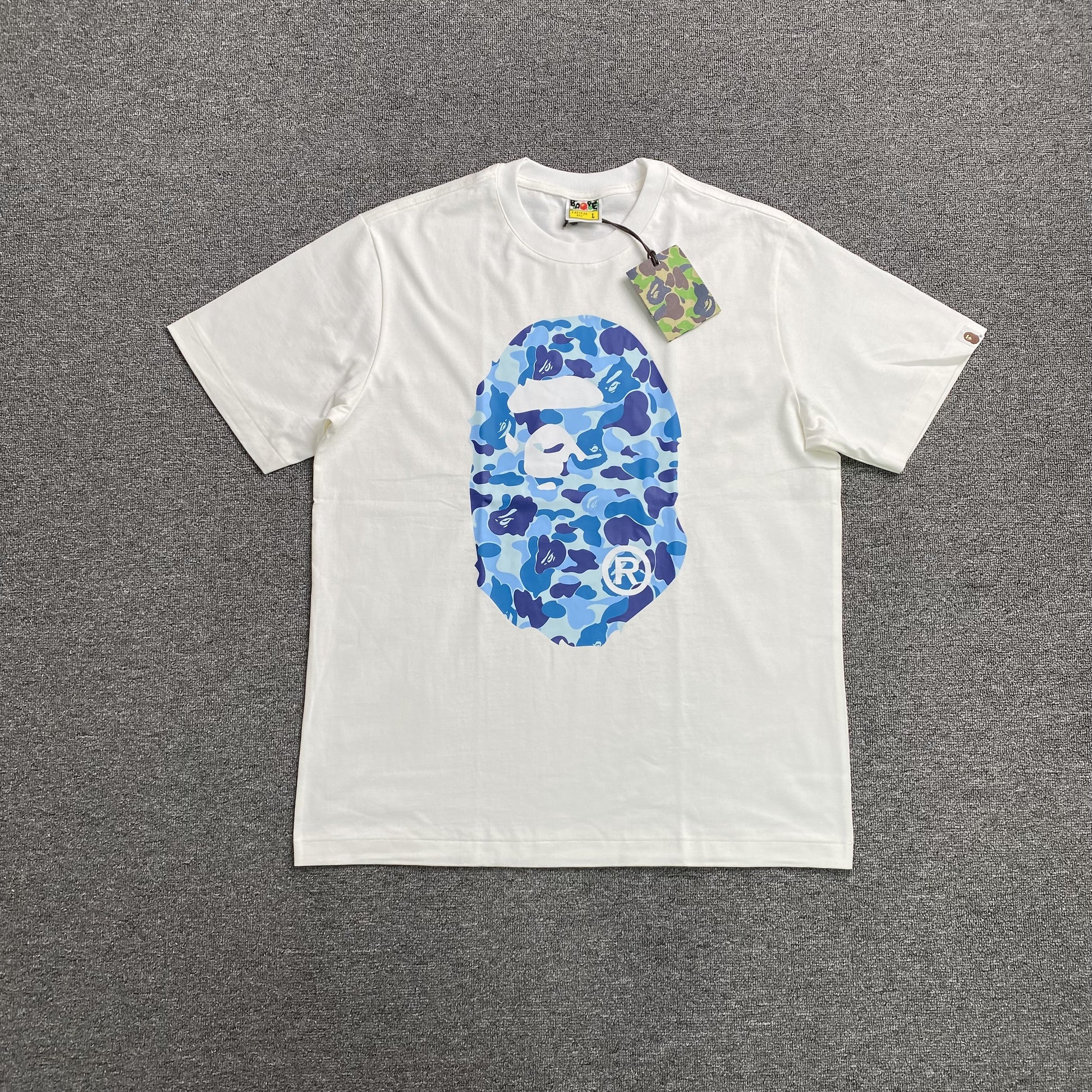 bape-camo-big-ape-head-tee-white_809ae060-Drip Store Argentina