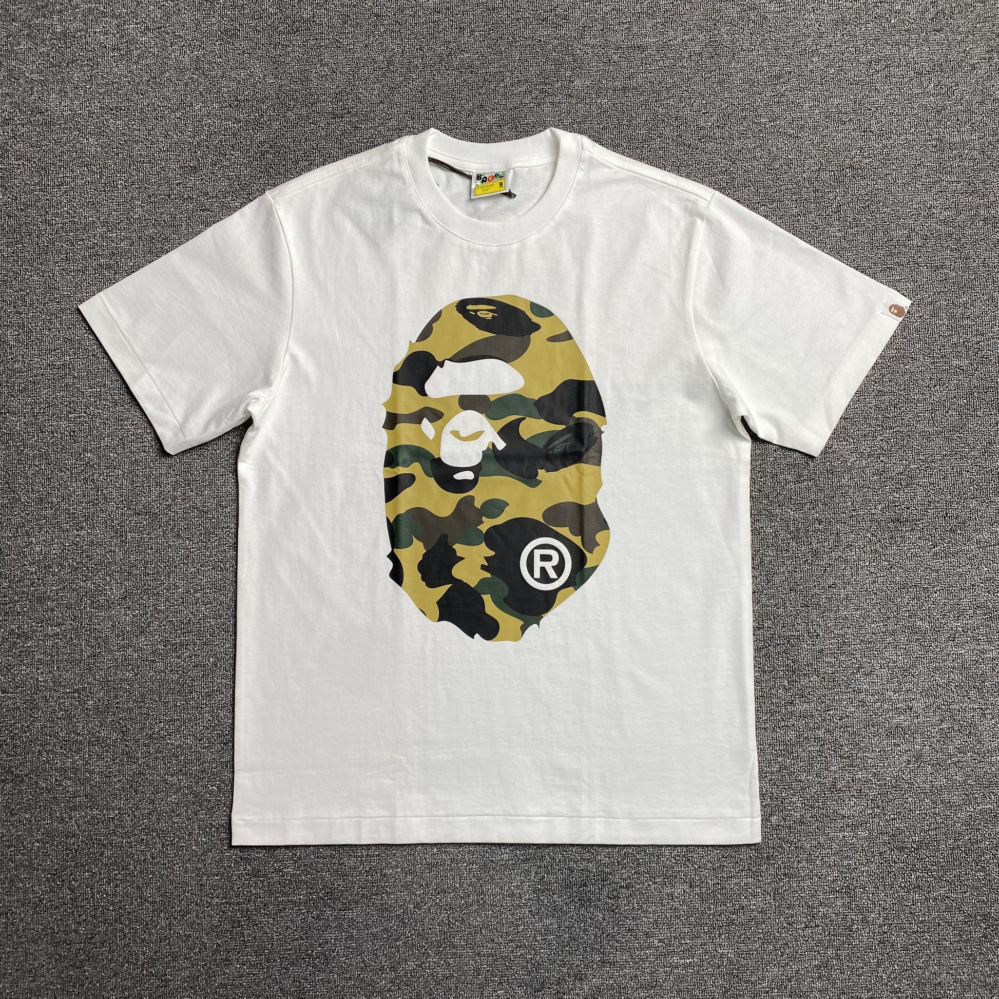 bape-camo-big-ape-head-tee-white_e031dd76-Drip Store Argentina