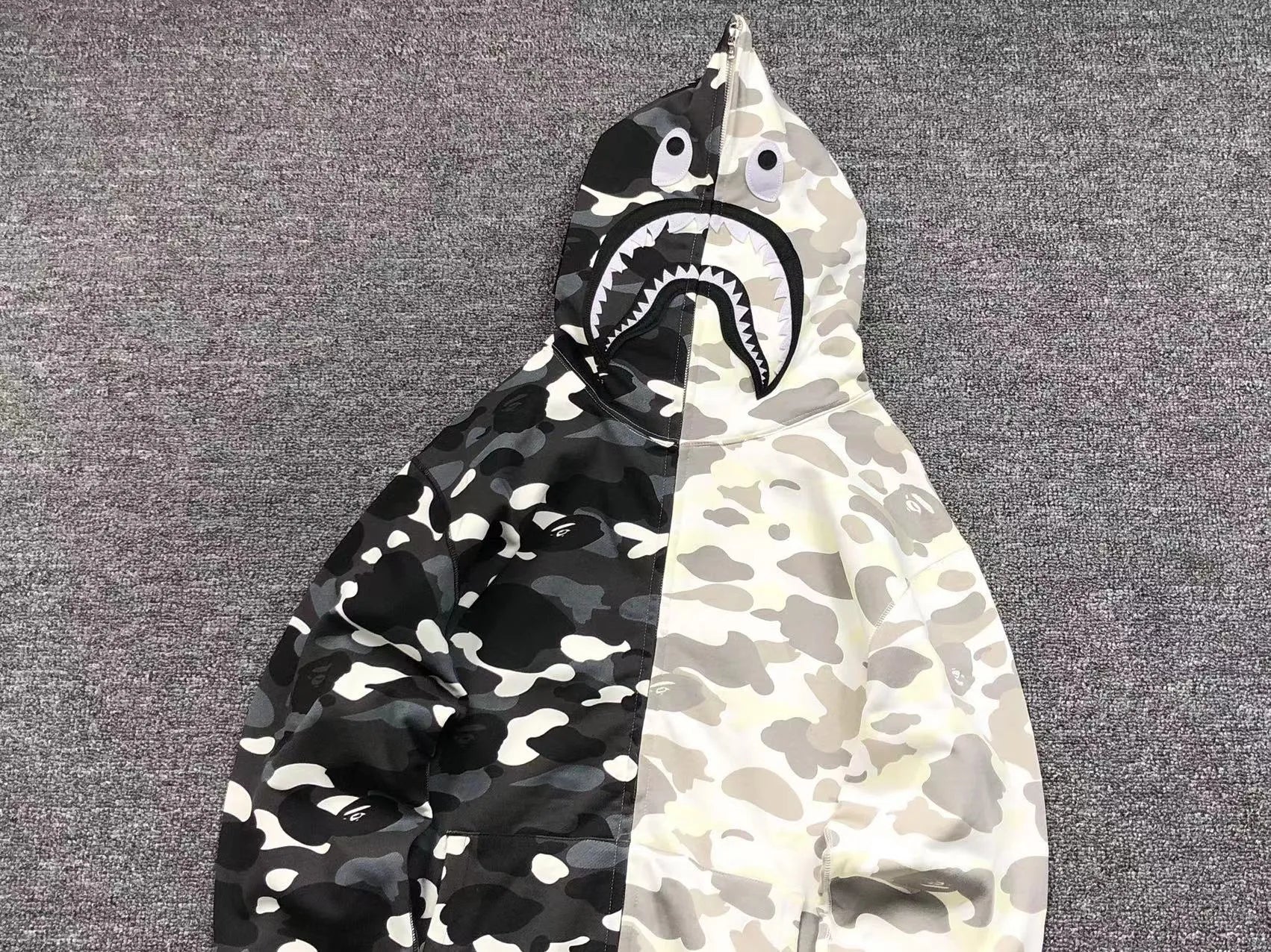 bape-city-camo-half-shark-full-zip-hoodie-black-white-9-Drip Store Argentina