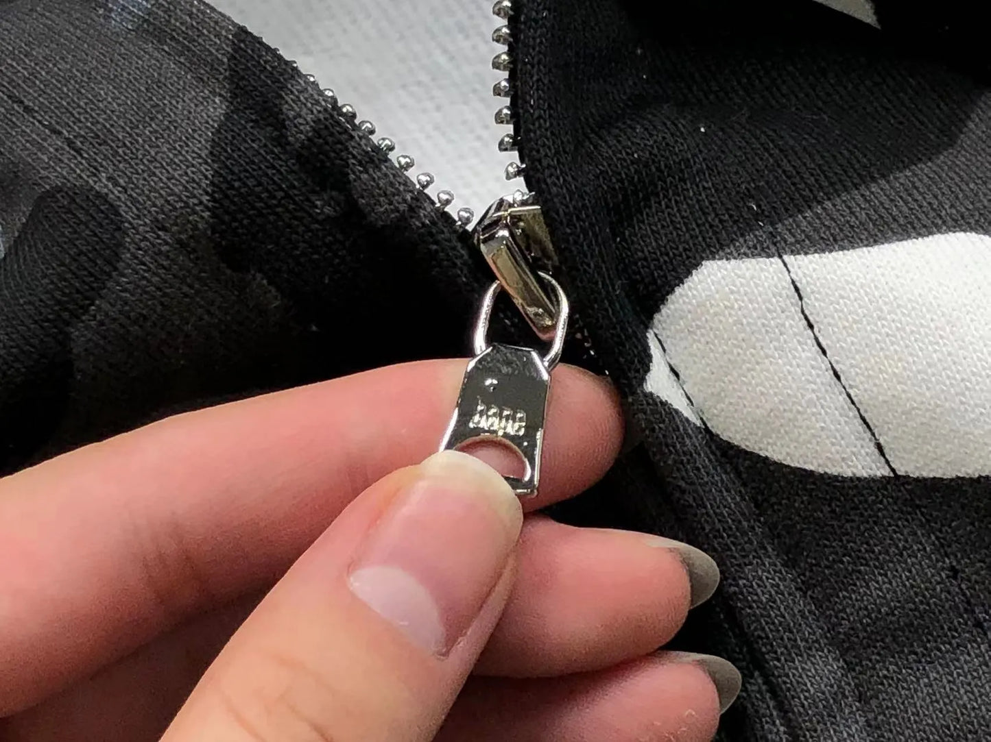 bape-city-camo-shark-wide-full-zip-double-hoodie-black-22-Drip Store Argentina