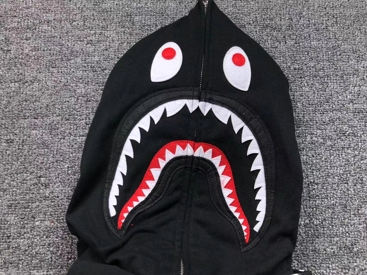 bape-city-camo-shark-wide-full-zip-double-hoodie-black-6-Drip Store Argentina