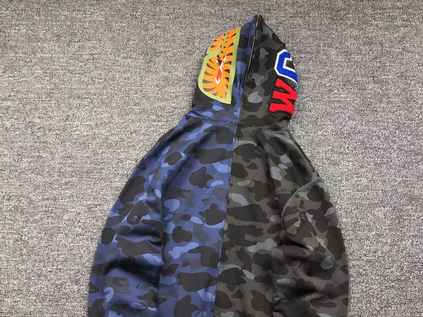 bape-color-camo-separate-shark-full-zip-hoodie-black-blue-14-Drip Store Argentina