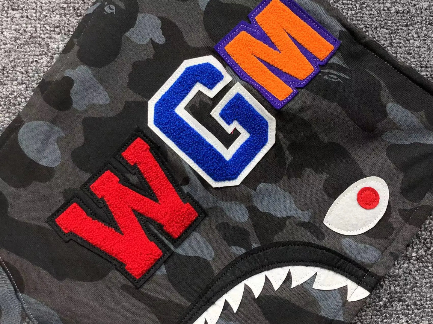 bape-color-camo-separate-shark-full-zip-hoodie-black-blue-9-Drip Store Argentina