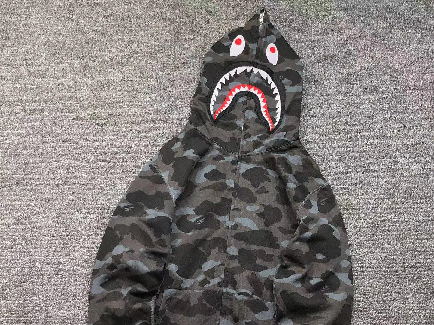 bape-color-camo-shark-full-zip-hoodie-black-7-Drip Store Argentina