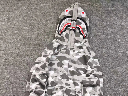 bape-color-camo-shark-wide-full-zip-double-hoodie-gray-13-Drip Store Argentina